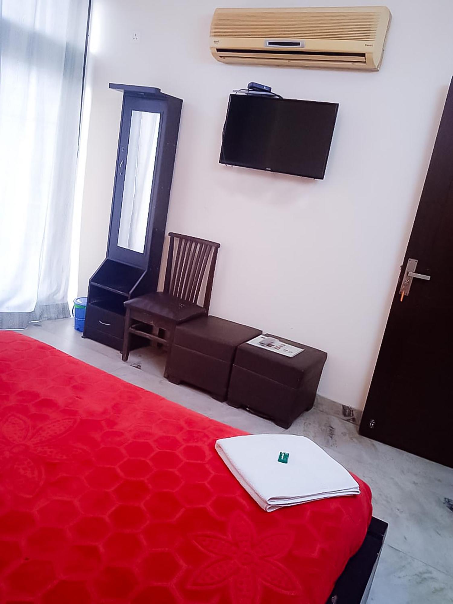 Deluxe Room In Cr Park New Delhi Extérieur photo